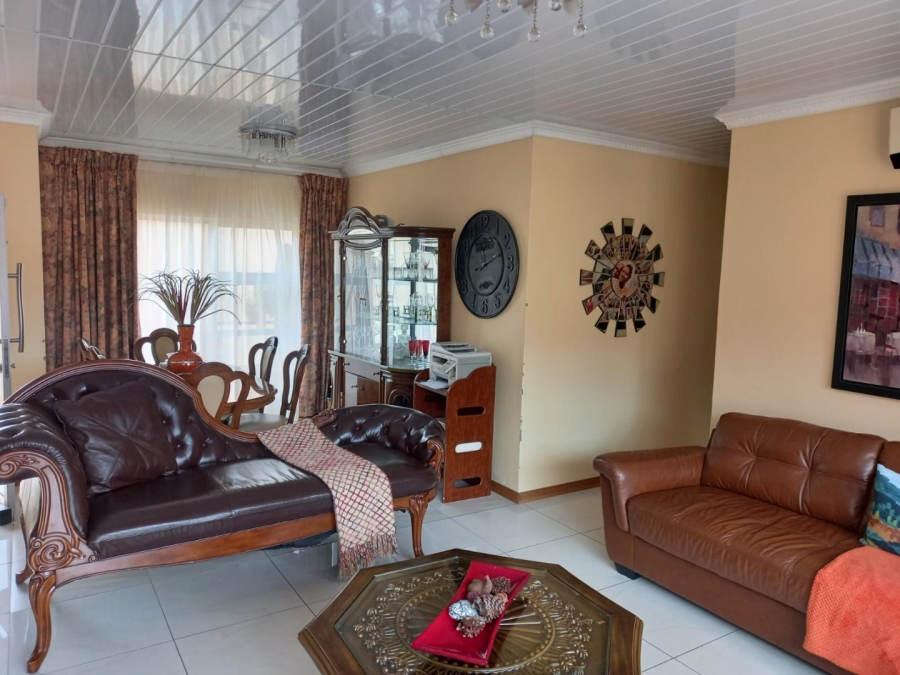 Commercial Property for Sale in Haven Hills Eastern Cape